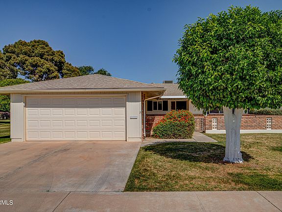 2nd image of 10839 W Cheryl Dr