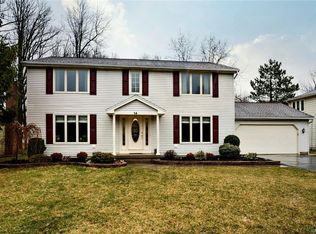 14 Eveningwood Ln, East Amherst, NY