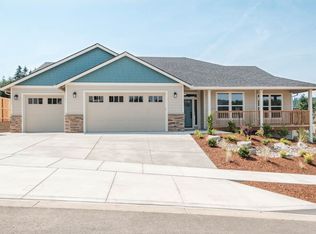 774 & 776 Riley Dr, Silverton, OR 97381