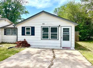 611 S Ruth Ave, Andover, KS 67002