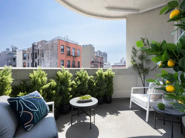 123 Baxter Street image 9 of 13