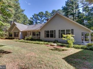 435 Sawmill Cove Dr, Heathsville, VA 22473