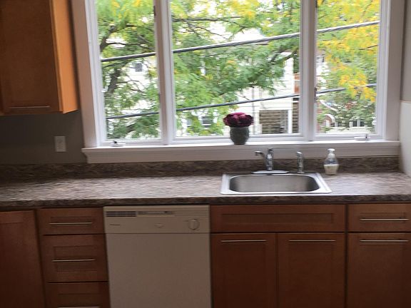 FULLY APPLIANCED KITCHEN