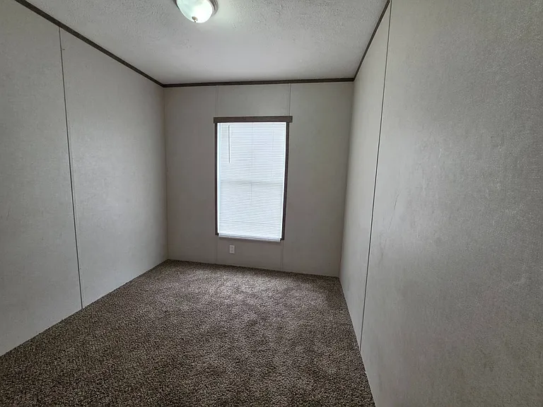 2320 E Macarthur Rd #P03 — Photo 10