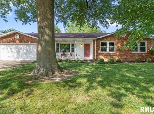 2617 Stratford Dr, Springfield, IL 62704