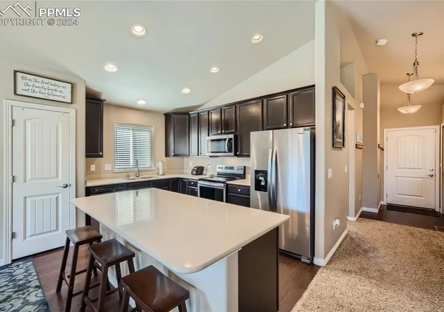 6627 Mandan Dr — Photo 3
