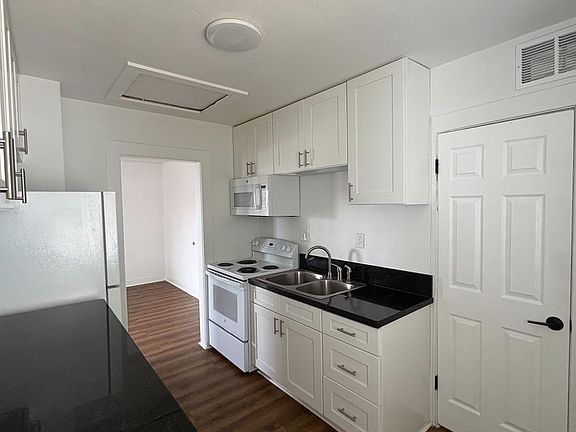 3rd image of 254 Denver St #254