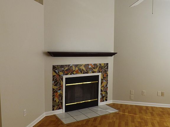 3rd image of 6009 Newington Ln