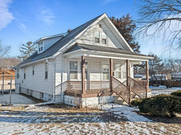 3203 Montrose Ave, Rockford, IL 61101