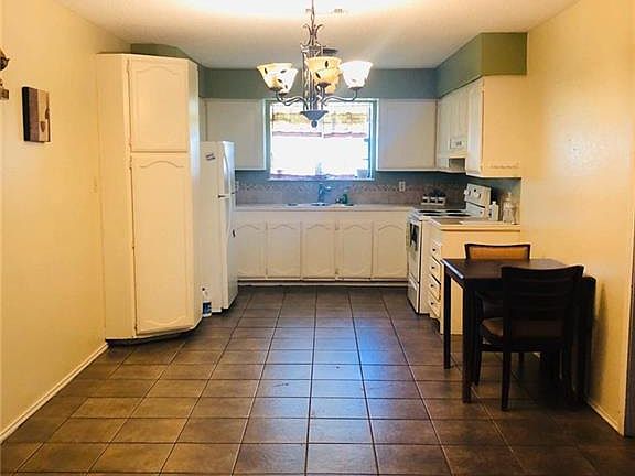 4th image of 126 Tranquility Dr