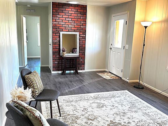 Living room looking toward the front door