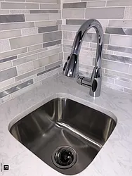 Rented by R New York