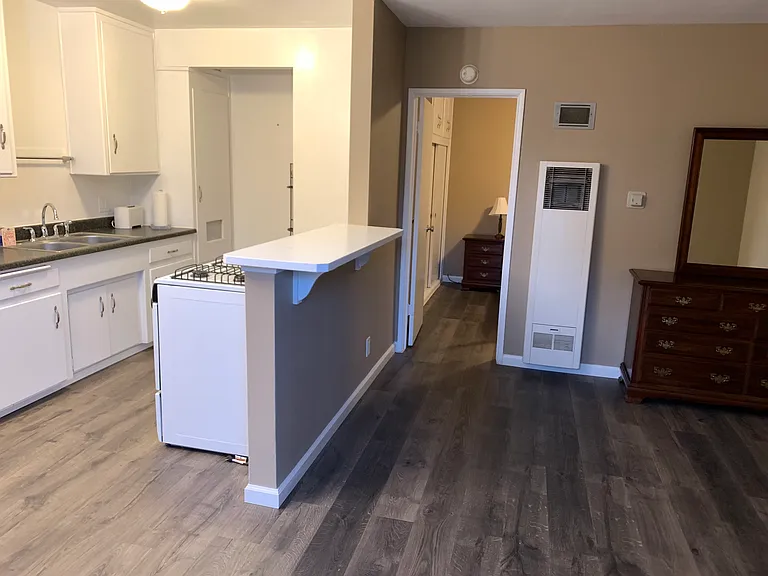 1745 Orizaba Ave #B — Photo 29
