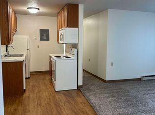 1502 Dakota Dr N #1, Fargo, ND 58102