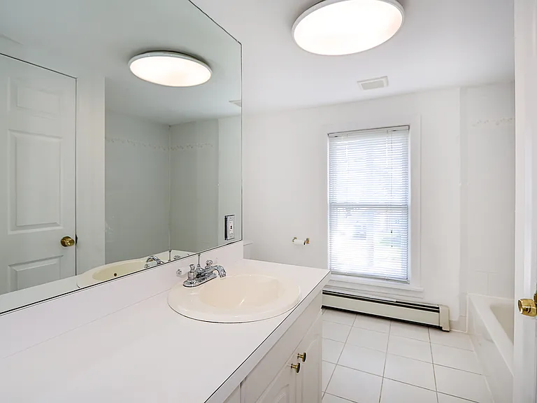 237 Fulton St — Photo 27