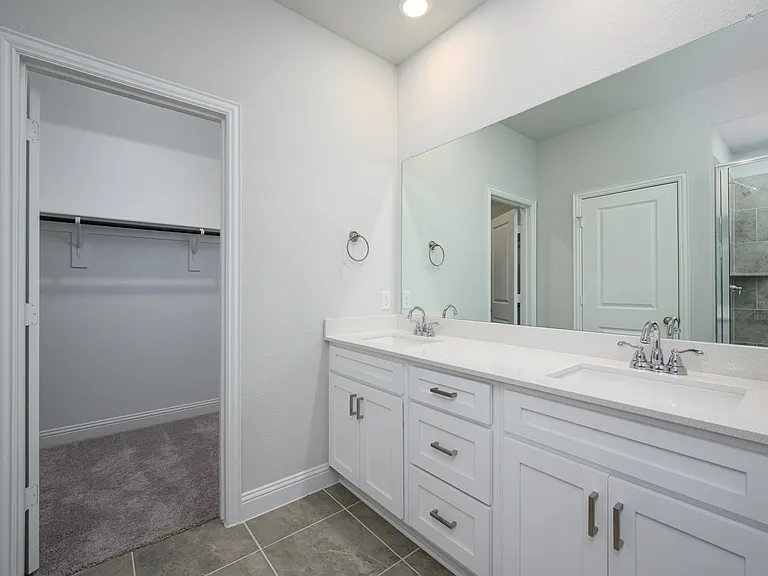 501 Amenduni Ln — Photo 11