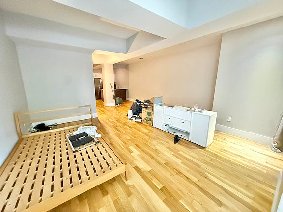 2nd image of 70 Kosciuszko St APT 1A