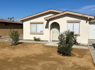 2388 W Oakland Ave, Hemet, CA 92545