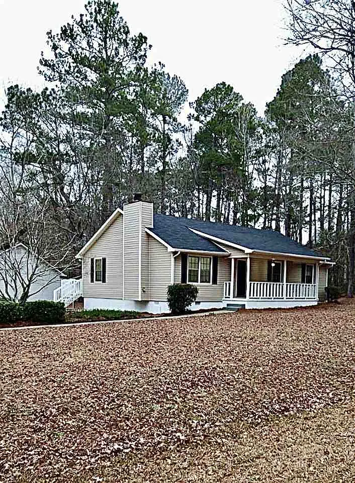 628 Friar Tuck Ln photo 1