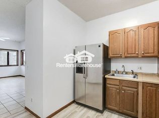 2730 Orchard Ln UNIT B, Excelsior, MN 55331