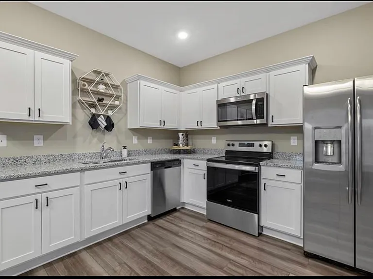 3497 Cardinal Dr SW #TOWNHOUSE — Photo 2