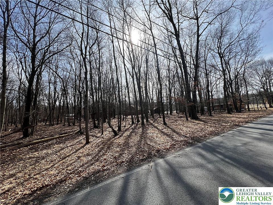 2nd image of 503 Woodland Rd #A