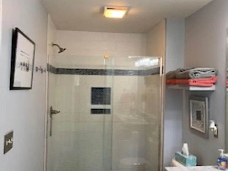 Primary room en-suite