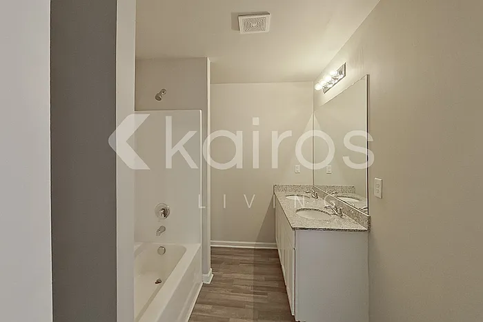 207 Hawthorn Trl — Photo 18