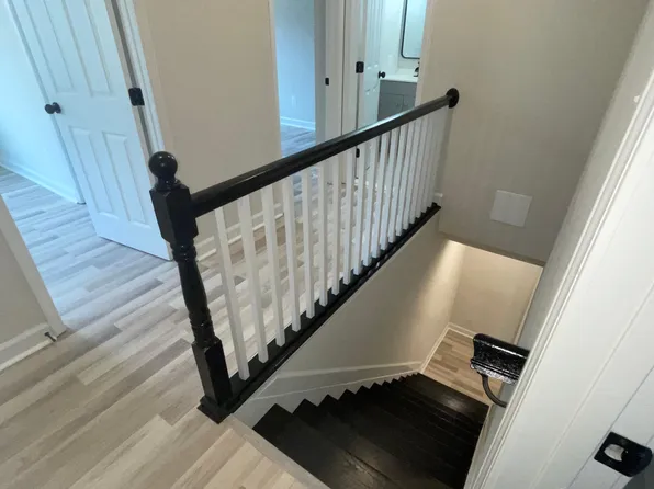 9854 Hagel Cir, Lorton, VA 22079