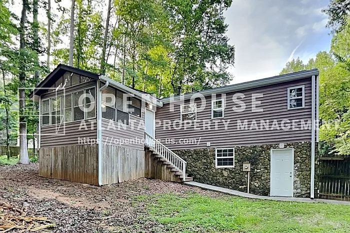 2426 Emberwood Dr NW — Photo 19