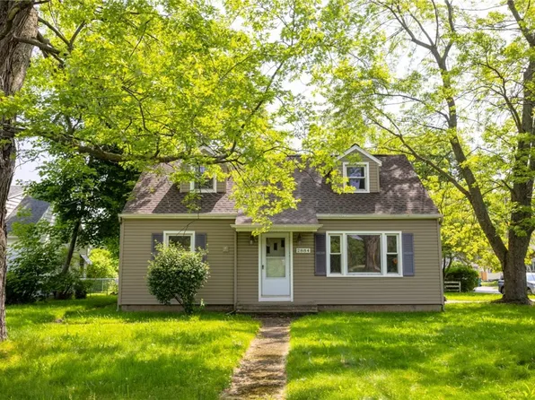 2884 Lake Ave, Rochester, NY 14612