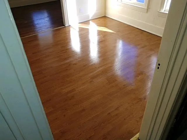 913-915 Springate St #2 — Photo 5