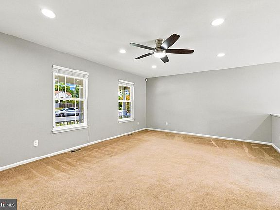 5th image of 17 Grayson Pl