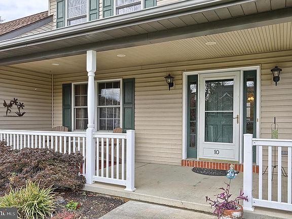 2nd image of 10 Manor Dr #L-0042