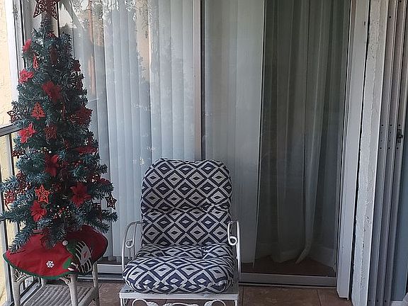 4th image of 1057 Forest Lakes Dr APT 211