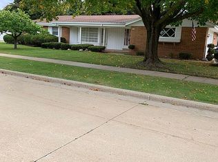 1850 Fabry St, Oshkosh, WI 54902