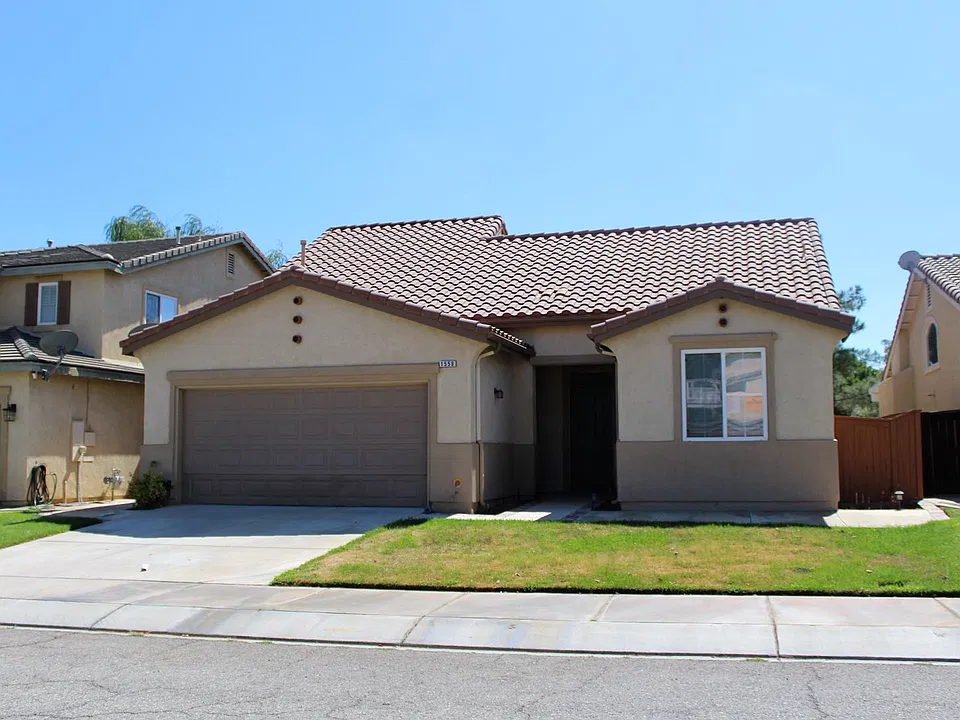 1559 Midnight Sun Dr