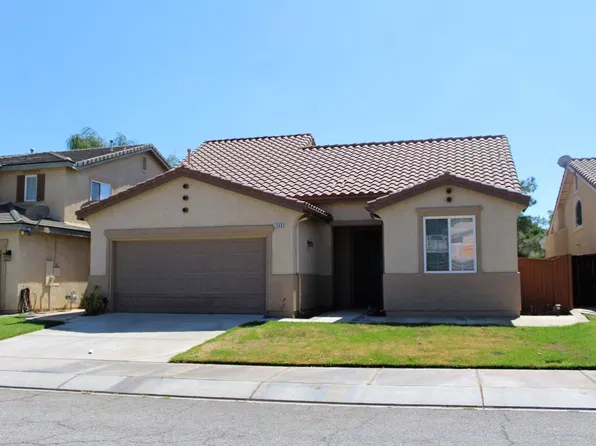 1559 Midnight Sun Dr, Beaumont, CA 92223