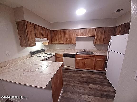 2nd image of 2811 SW ARCHER Road #X206
