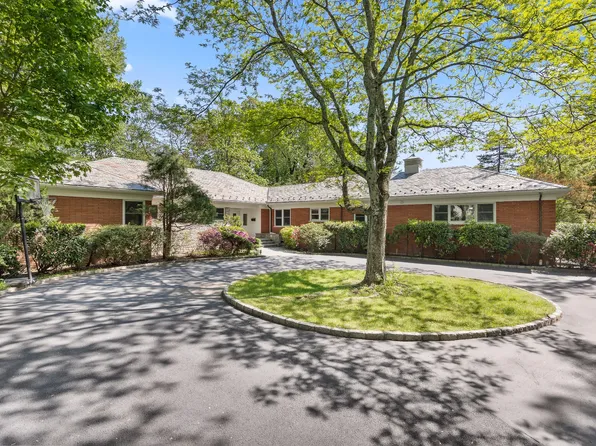 28 Paddington Rd, Scarsdale, NY 10583