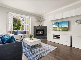 346 W 14th St, North Vancouver, BC