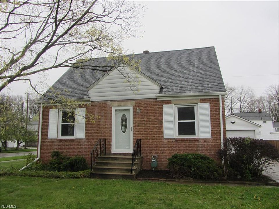1st image of 383 Hawthorne St