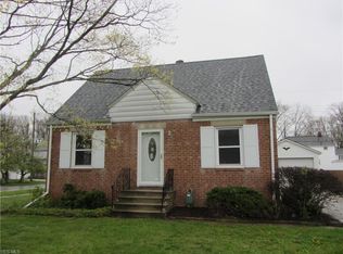 383 Hawthorne St, Elyria, OH 44035
