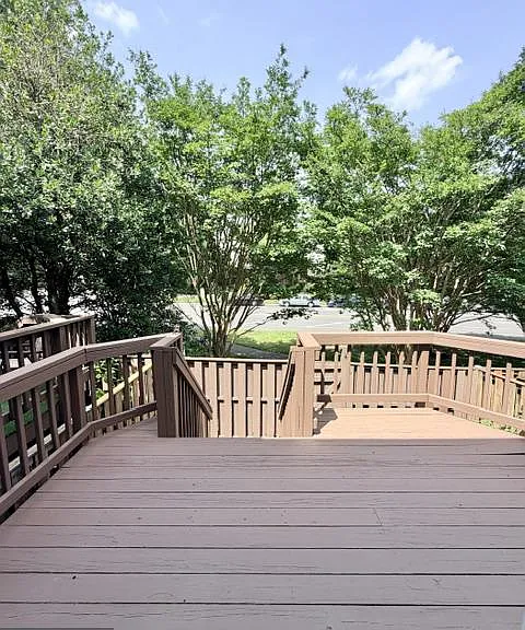 45572 Whitcomb Sq — Photo 32