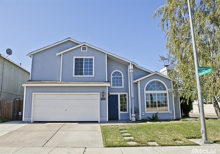 1st image of 2090 Hyannis Cir