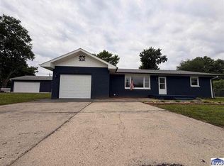 729 N Monroe St, Montezuma, IN 47862