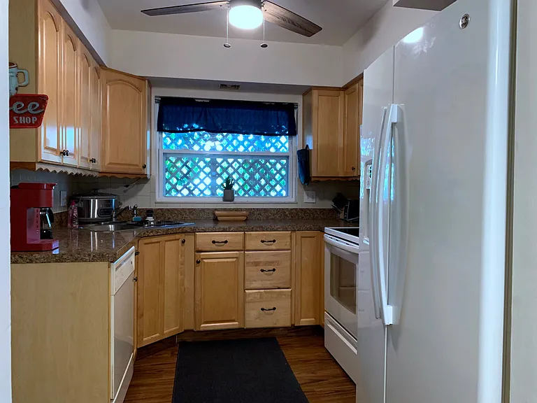 1750 Druid Rd E — Photo 17