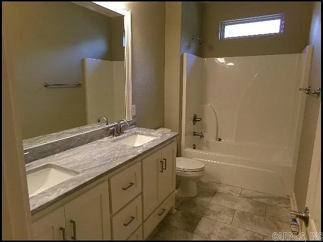 17 Rosans Ct — Photo 10