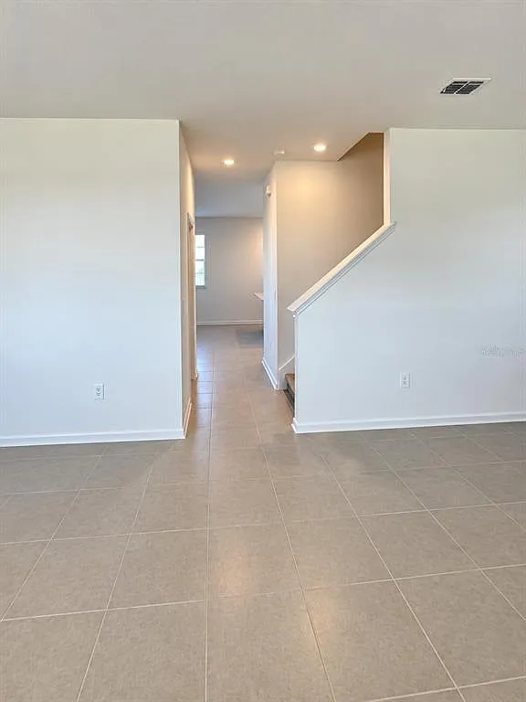 3 bed, 2.5 bath, 1755 sqft, $2,390 — Photo 4