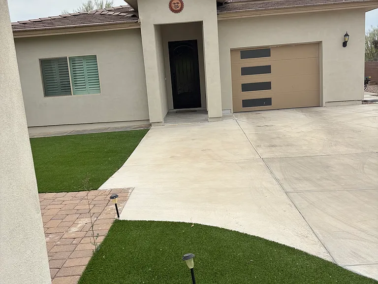 6327 E Dixileta Dr — Photo 4